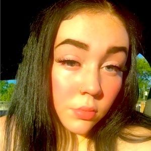 Meet your Posher, Ãvùê